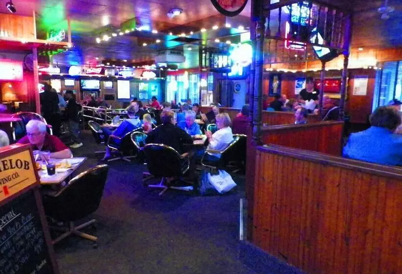 בית מלון כפרי Norfolk Country Inn And Suites