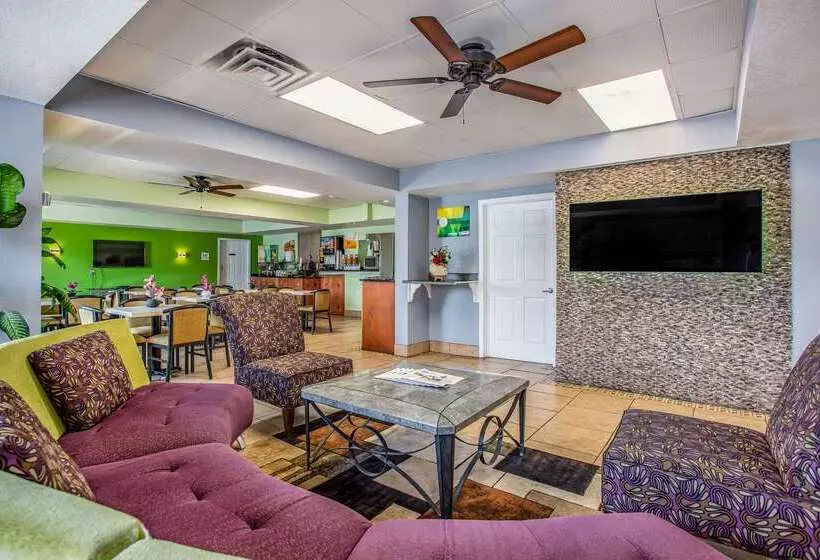 בית מלון כפרי Quality Inn