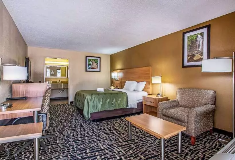 בית מלון כפרי Quality Inn