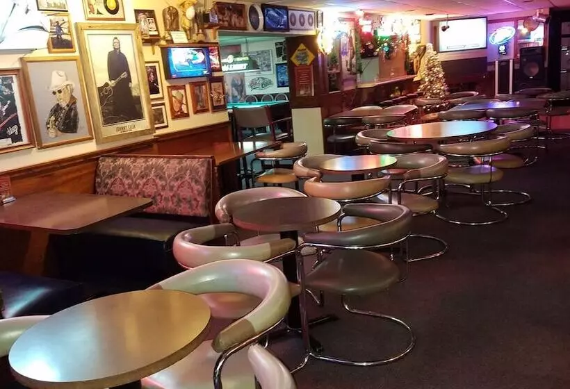 בית מלון כפרי Quality Inn