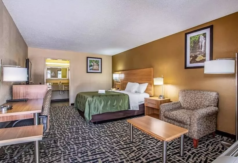 בית מלון כפרי Quality Inn