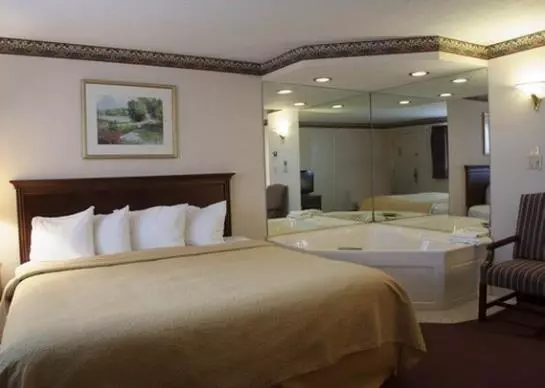 בית מלון כפרי Quality Inn Breeze Manor