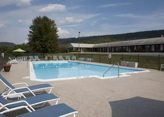 호텔 Quality Inn Breeze Manor