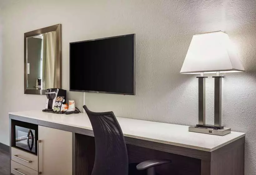 Szálloda Quality Inn & Suites