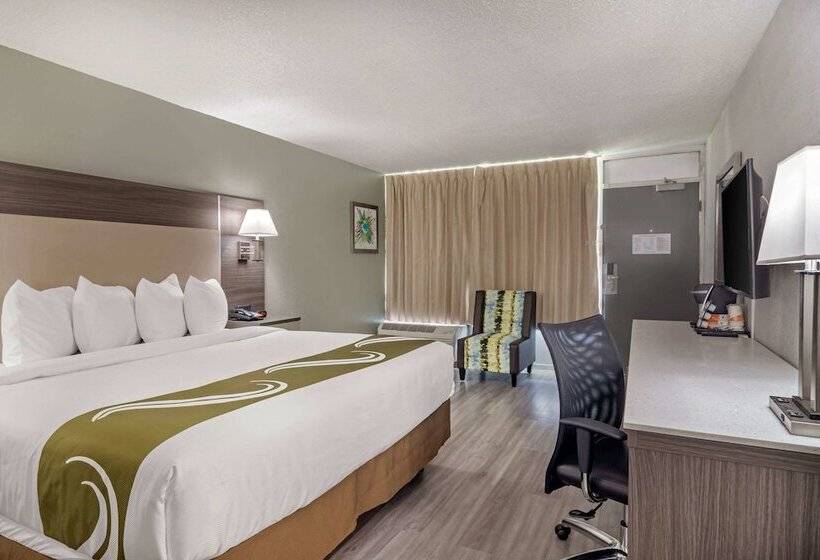 호텔 Quality Inn & Suites