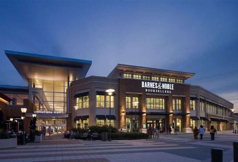 Otel Quality Inn & Suites Skyways