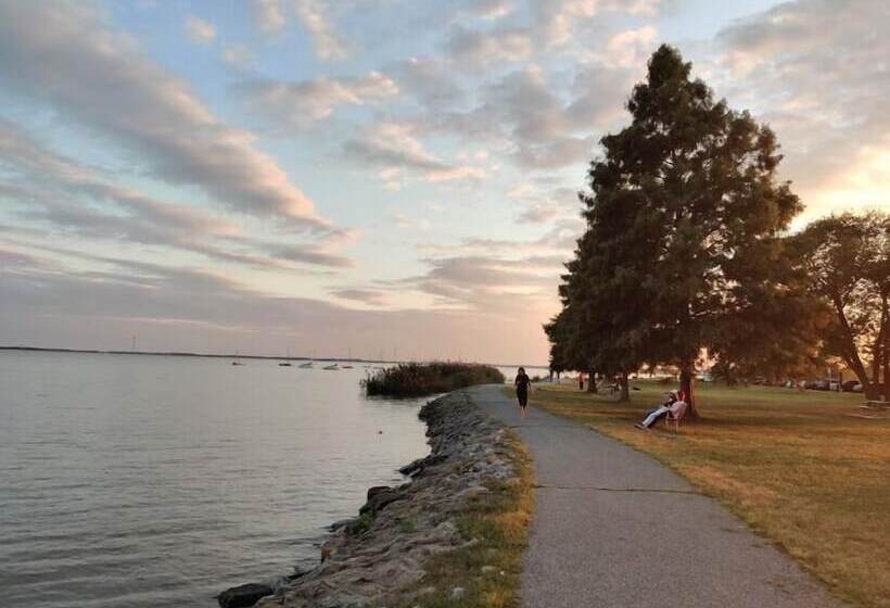 Otel Quality Inn & Suites Skyways