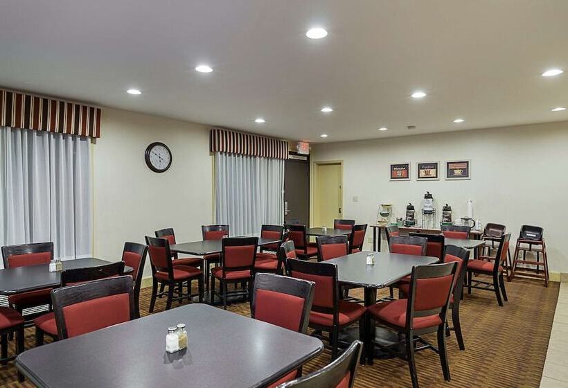 Otel Quality Inn & Suites Skyways