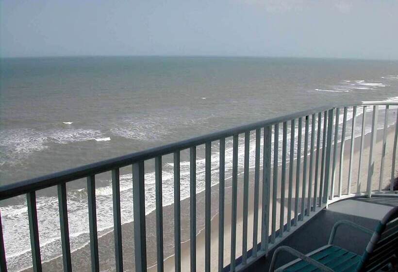 Radisson Suite Hotel Oceanfront