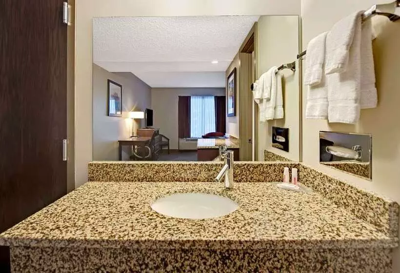 酒店 Quality Inn & Suites Columbus