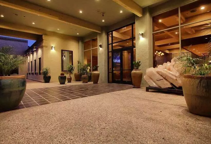 Hotel Ramada By Wyndham Tucson