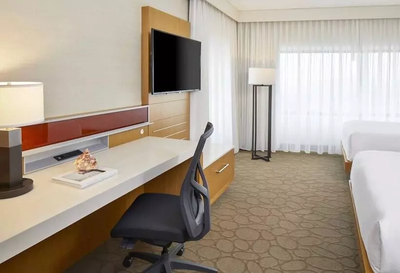 Hotel Renaissance Chicago Glenview Suites