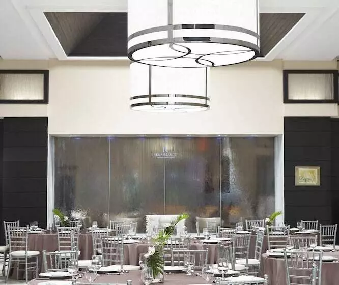 فندق Renaissance Orlando Airport