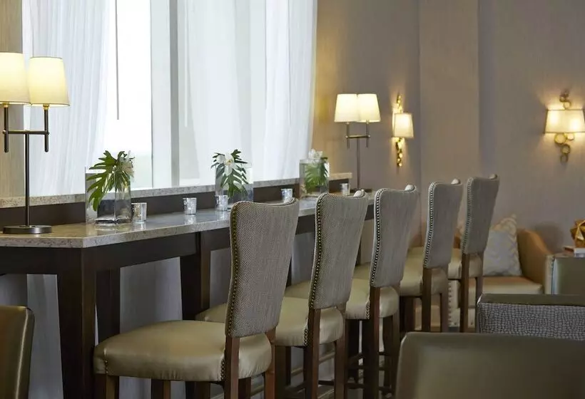 فندق Renaissance Orlando Airport