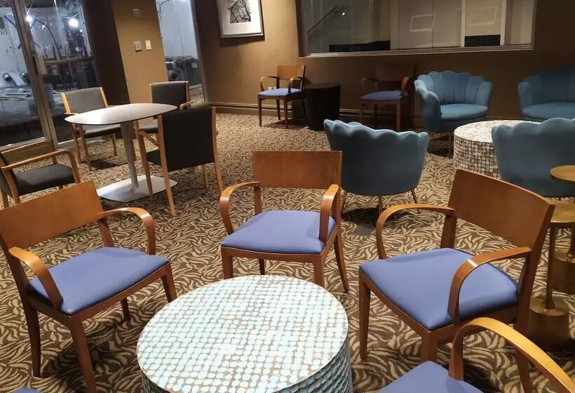 בית מלון כפרי Robert Treat