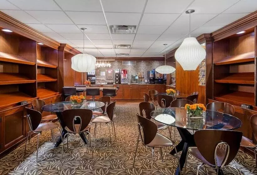 בית מלון כפרי Robert Treat