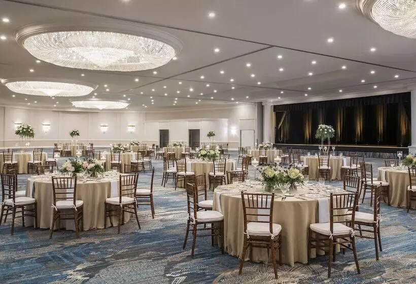 Riviera Resort Palm Springs