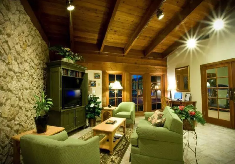 Park Shore Resort By Sunstream