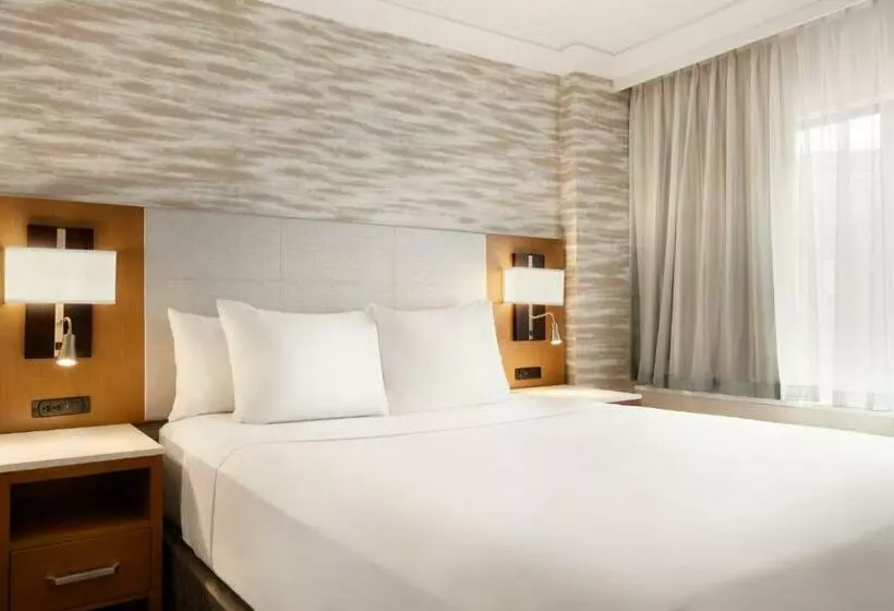 בית מלון כפרי Radisson  Baltimore Downtowninner Harbor