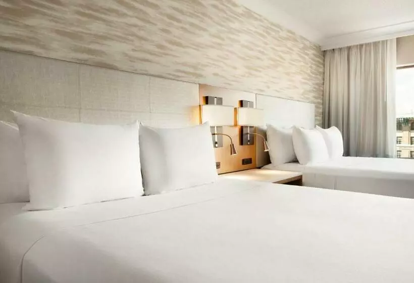 בית מלון כפרי Radisson  Baltimore Downtowninner Harbor