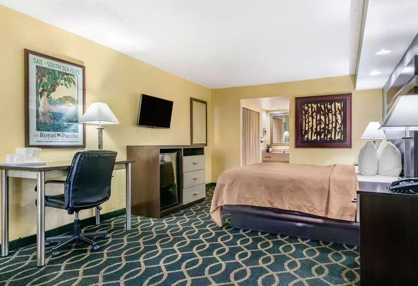 リゾートホテル Clarion Inn Orlando International Drive   Icon Park