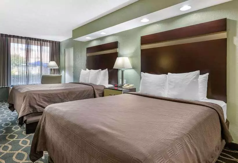 リゾートホテル Clarion Inn Orlando International Drive   Icon Park