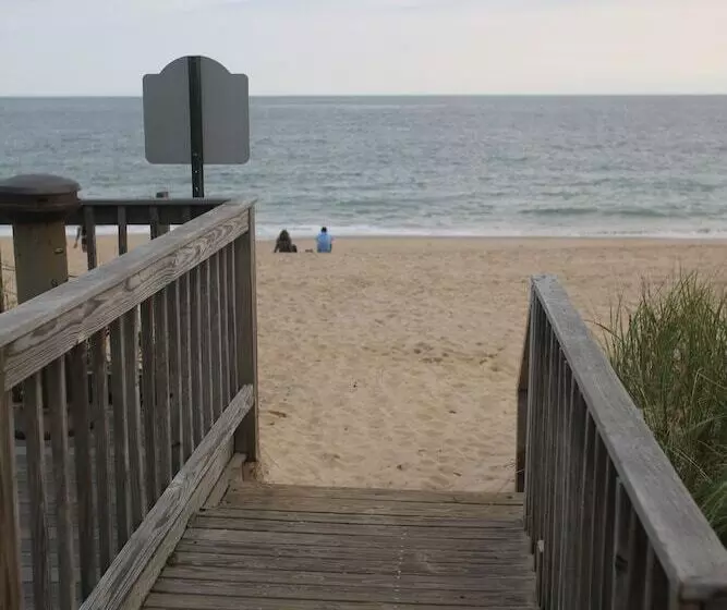 منتجع Montauk Blue