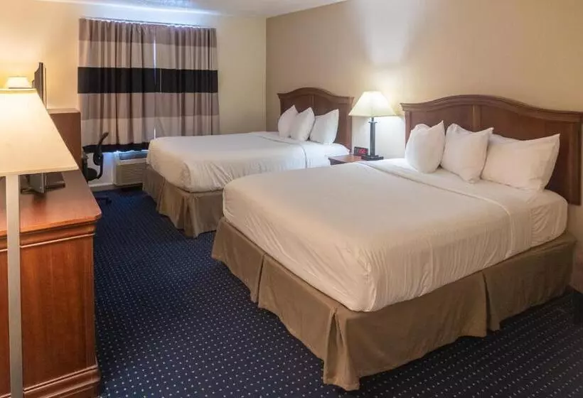 Cottonwood Suites Savannah Hotel & Conference Center