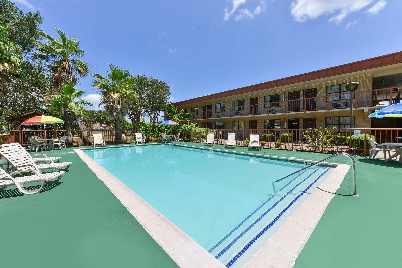 فندق Americas Best Value Inn & Suites Victoria