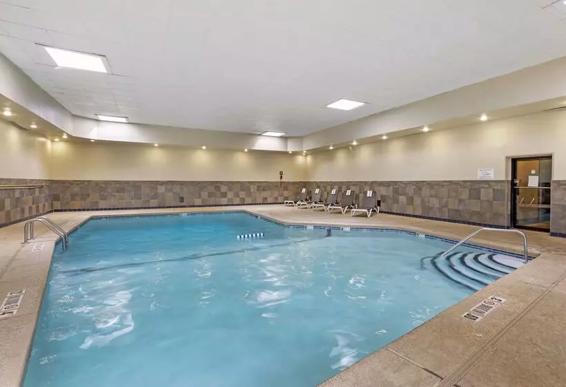 هتل Best Western Plus The Charles