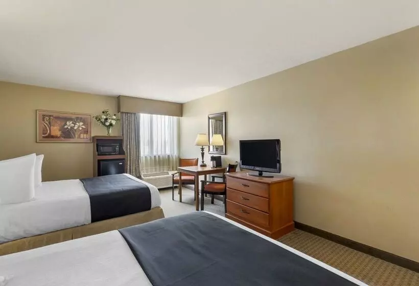 هتل Best Western Plus The Charles