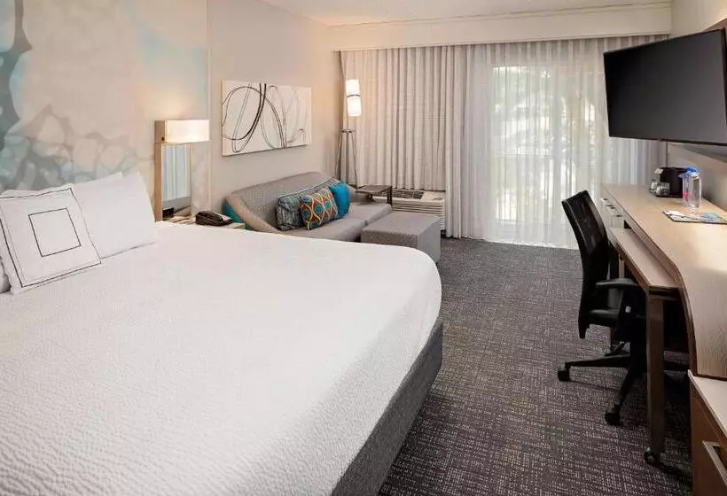 Отель Courtyard By Marriott Fort Lauderdale North/cypress Creek