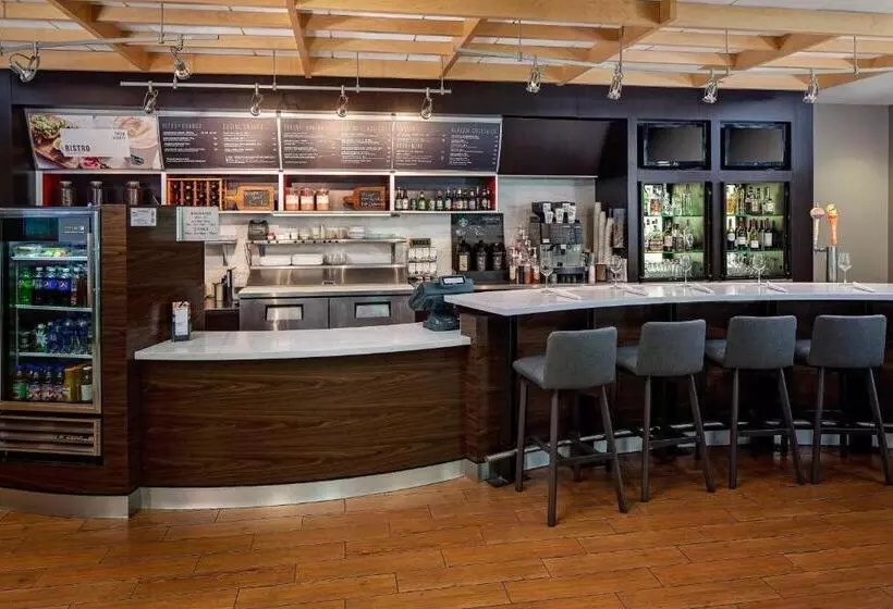 Отель Courtyard By Marriott Fort Lauderdale North/cypress Creek