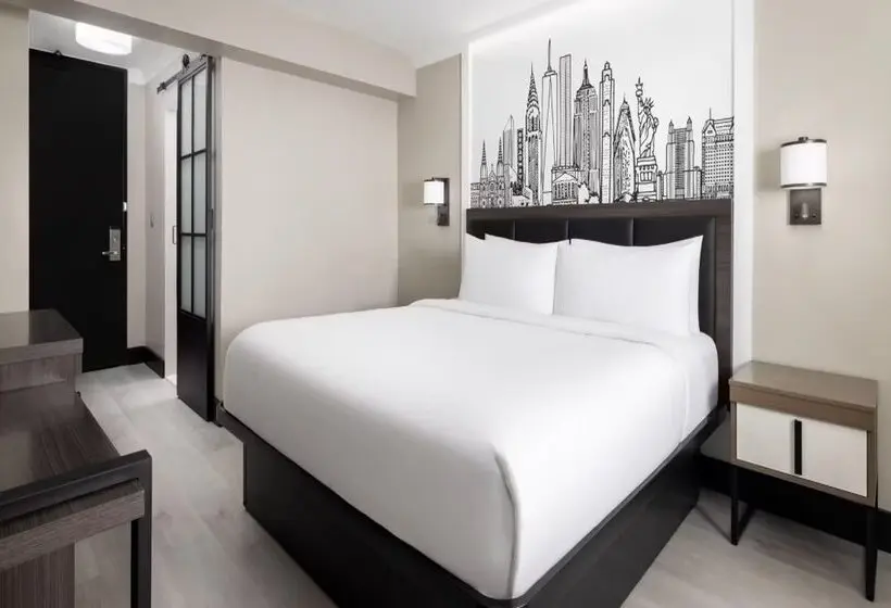 هتل Crowne Plaza Manhattan Times Square by IHG