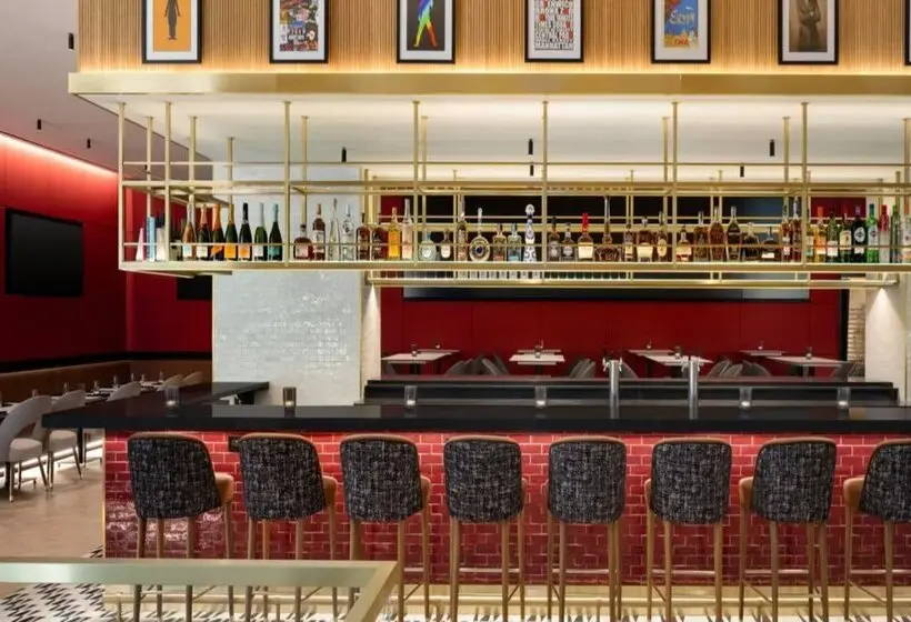 هتل Crowne Plaza Manhattan Times Square by IHG