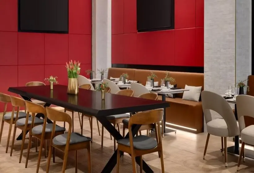 هتل Crowne Plaza Manhattan Times Square by IHG