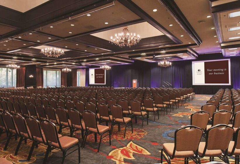 هتل Doubletree By Hilton Sacramento