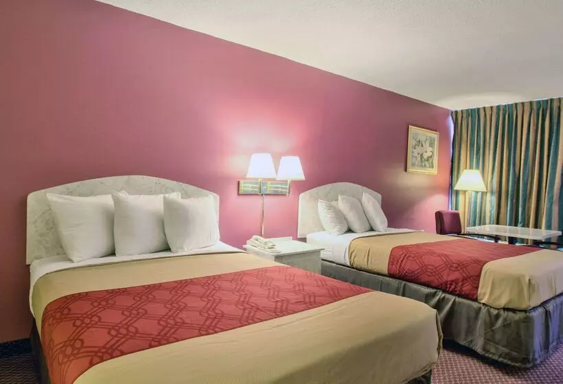 فندق Econo Lodge