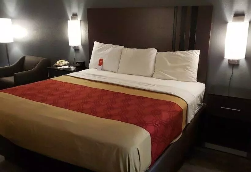 فندق Econo Lodge
