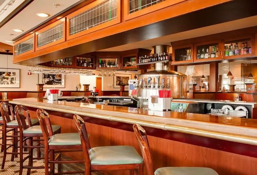 Holiday Inn Hotel & Suites Overland Park West, An Ihg