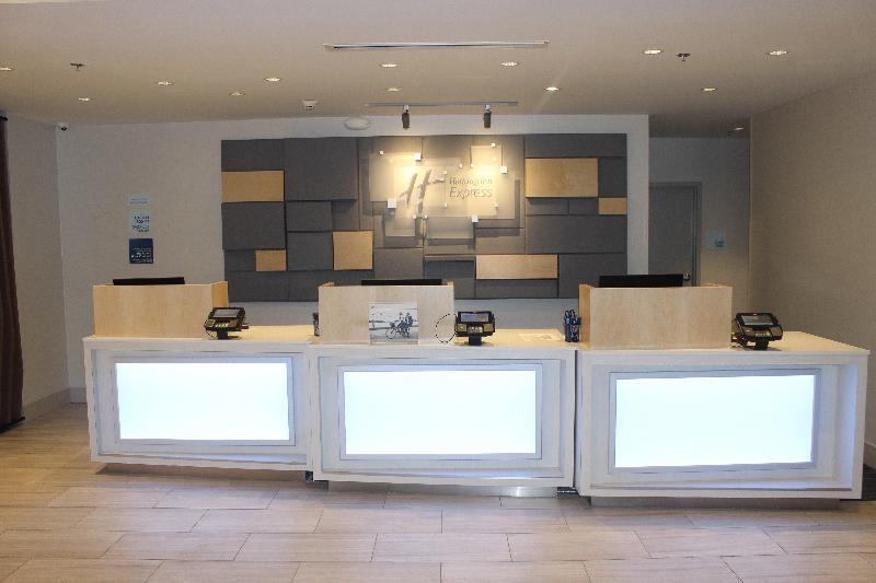 هتل Holiday Inn Express Athens University Area, An Ihg