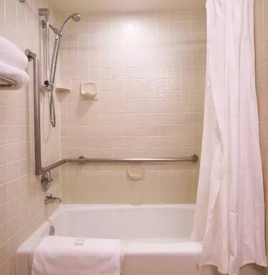 호텔 Inn At The Commons