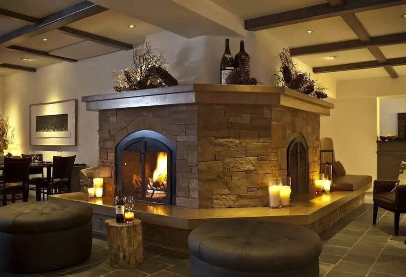 ホテル Knob Hill Inn