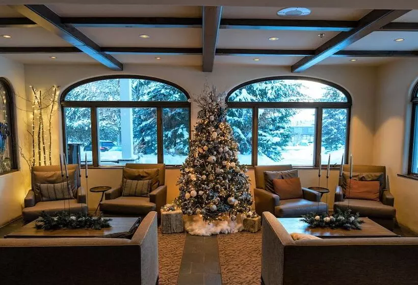 ホテル Knob Hill Inn