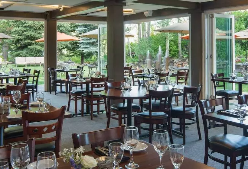 ホテル Knob Hill Inn