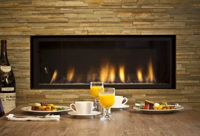 ホテル Knob Hill Inn