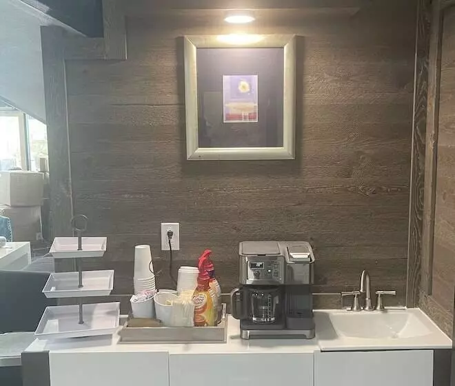 فندق Days Inn By Wyndham Erie