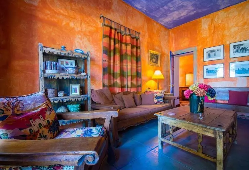 فندق Rancho De La Osa Guest Ranch