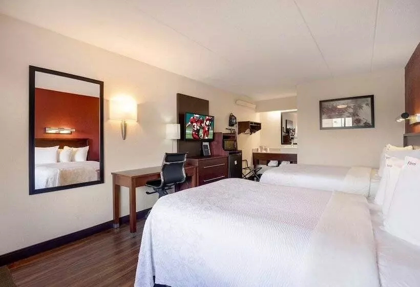 Otel Super 8 By Wyndham Deerfield   Northbrook