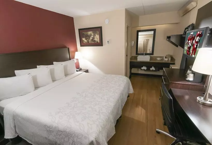 هتل Red Roof Inn Plus+ Nashville Fairgrounds